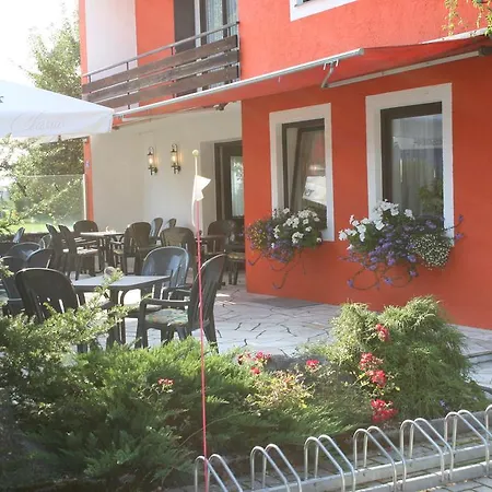 Bergener Hof Pensión 3*
